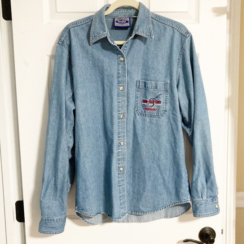 Hard Rock Cafe Honolulu 100% Cotton Denim Shirt Embroidered 100% Cotton Size XL